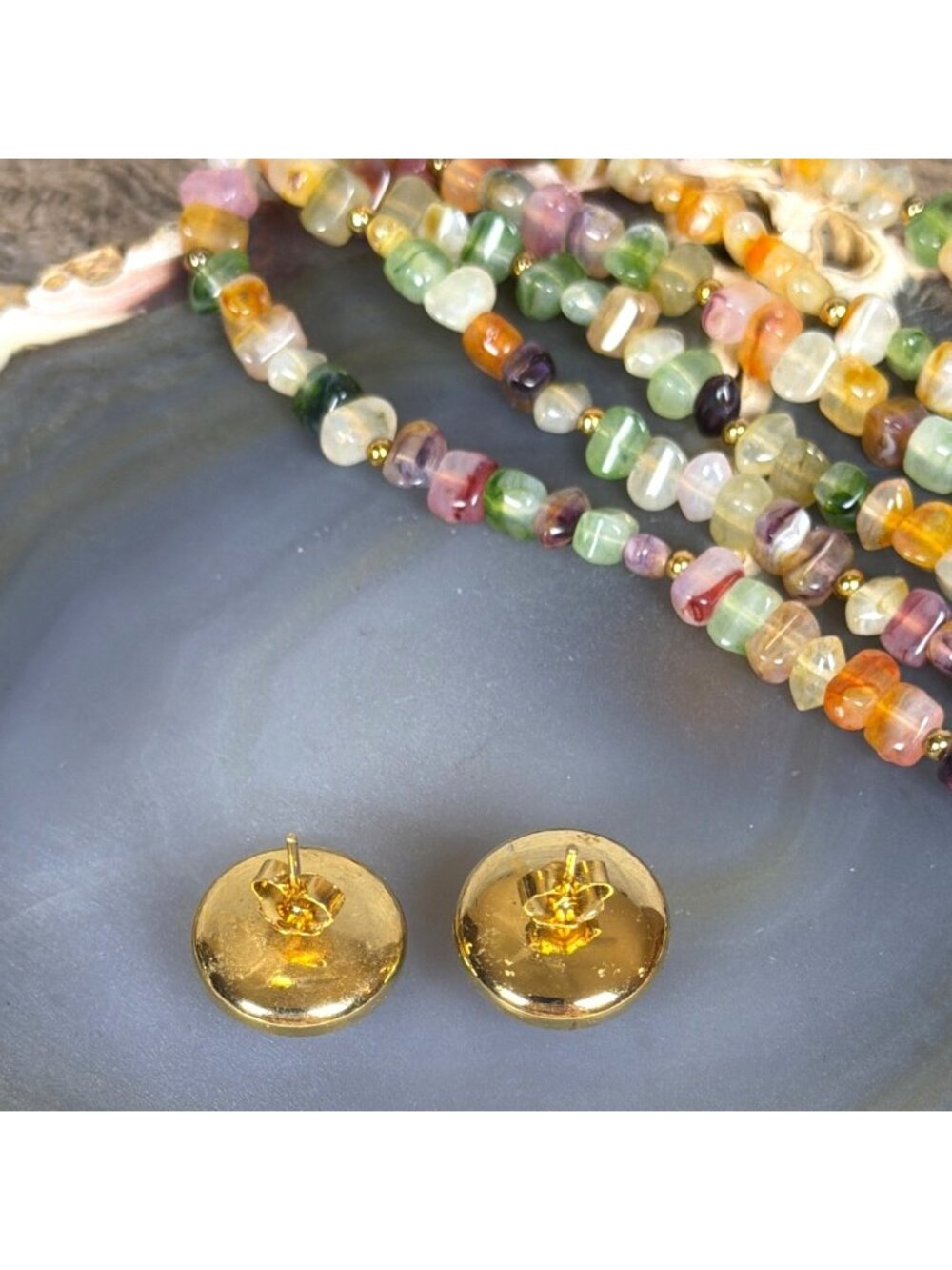 VTG Multi Strand Beaded 18" Necklace Green Post Stud Gold Tone Earring Set Retro - Picture 10 of 12